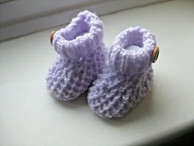 CUTE PAIR HAND KNITTED BABY BOOTIES In LILAC - NEW BORN (1) • £3.50