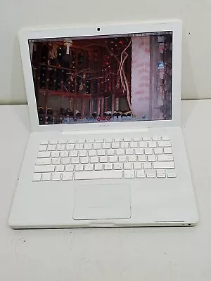Apple MacBook 2006 13  A1181 MB062LL/A Core 2 Duo  White • $59.96
