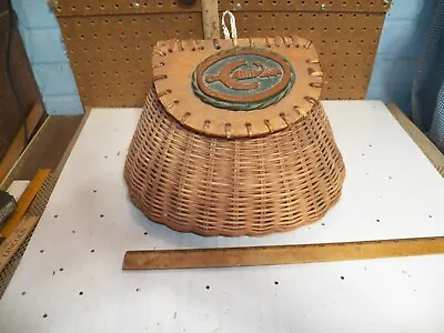 Vintage Woven Wooden Wicker Basket Fly Fishing Creel • $35.99