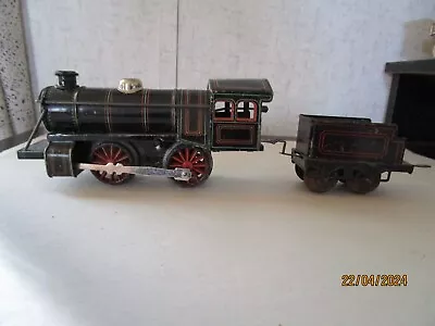 Unknown O Gauge European Outline Wind-Up Loco & Tender • $9.99