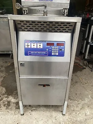 Broaster 1800 Pressure Fryer W/Giles Ventless Hood • $10500