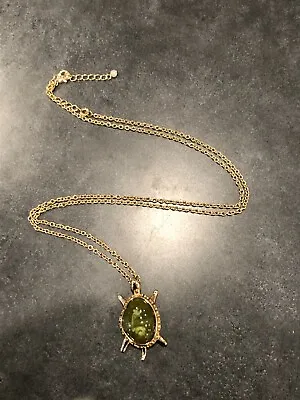Necklace & Brooch Avon Green Swirl Glass Turtle Pendant Gold Tone Vintage 30  • $16.99