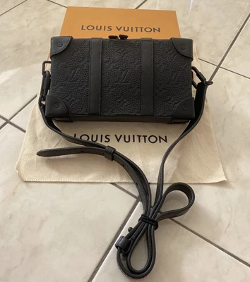 $2200 • Buy NEW Louis Vuitton Soft Trunk Wallet (Triple Black) Bag RRP: $3850 M80224