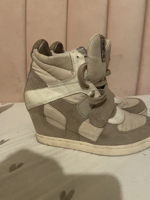 £12 • Buy Ash London Wedge Trainers Size 5 White/Beige