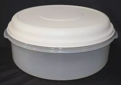 Vintage Rubbermaid Servin Saver #5 Round Container 22 Cups Clear W/ Almond Lid • $18.95