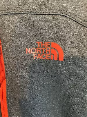 Men’s North Face Canyonlands Quarter Zip • $15