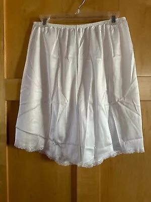 Vintage Cabernet Lace Trim White Pettipants Bloomers 20  Large Excellent • $12.99