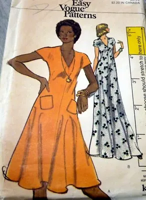 *LOVELY VTG 1970s DRESS Vogue Sewing Pattern 12/34 • $6.99