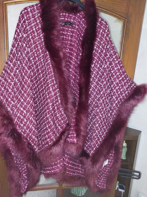 £7 • Buy Frank Usher Fur Trimmed Wrap