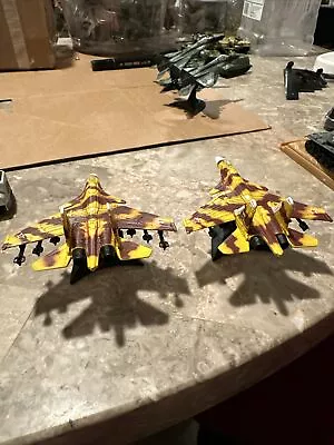 Maisto Tailwinds Sikhoi Su-37 Super Flanker With All Missiles With Stands (2) • $45