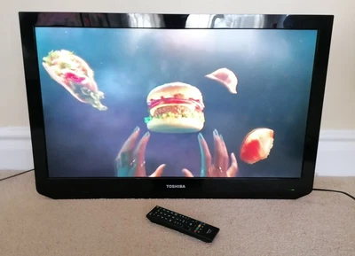 £40 • Buy Toshiba LCD Colour Flatscreen 32  TV. Model: 32EL833B. Remote Control & Cable.