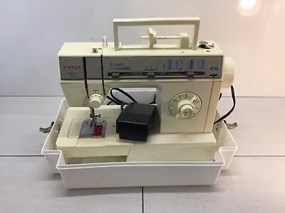 Singer 4528C Merritt Sewing Machine With Pedal Case • $109