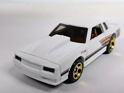 '86 Chevrolet Monte Carlo SS Hot Wheels 2022 Flying Customs White RSW 1:64 Loose • $8.99