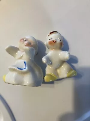 Vintage Marked Van Tellingen Dutch Girl Hugging Sailor Porcelain Shakers • $15.95