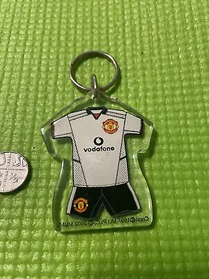 £3.75 • Buy Official Plastic Man Utd Football Club Keyring Vodafone Away Kit White Free P&p