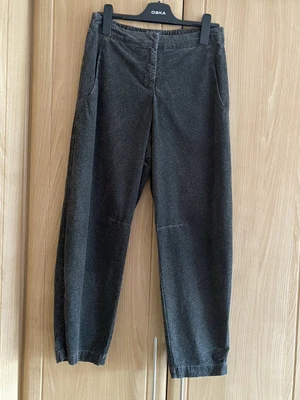 £65 • Buy Oska Moderate Balloon Trousers Size 2.
