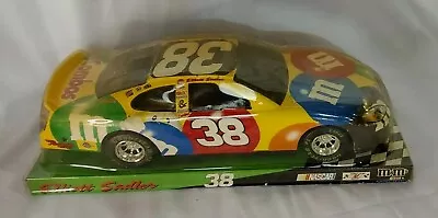 2005 Elliott Sadler #38  M&M'S  Ford Taurus RACE CAR 1/24 • $15.99