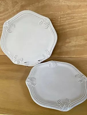 2 VIETRI Antico Bianco Dinner Plates 10.5” FREE US SHIPPING • $79.99