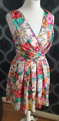 WAREHOUSE Pretty Silk Floral Tea Dress Size 8 • £8.95