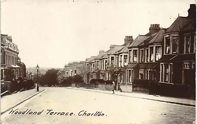 Charlton. Woodland Terrace. • £20