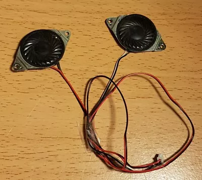 26CRF04E-7 Laptop Speakers Pair L & R With Cable Advent E-System 1411 • £4.95