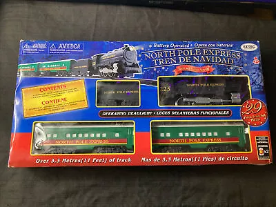 EZTEC NORTH POLE EXPRESS 29 PIECE CHRISTMAS GREEN TRAIN SET BATTERY OPERATED Nib • $61.53