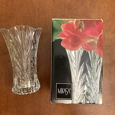 Mikasa ACCENT Small Bud Vase 4 3/4  Clear Crystal Glass QQ251/612. Open Box • $6.99