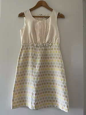 Vintage Dress Size 8 • $15