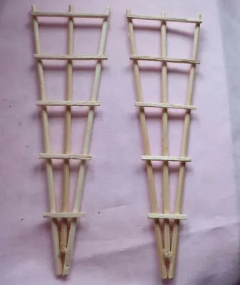 DOLLS HOUSE PAIR (2) HANDMADE WOODEN GARDEN TRELLIS 6  ( 15cm High ) • £2.99