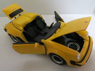 Maisto Porsche 911 Speedster 1989 Yellow 1/18 Spares / Repairs No Windscreen • £3