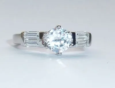 {r009} High Quality 18k White Gold Plated Cubic Zirconia Ring. • £6.99
