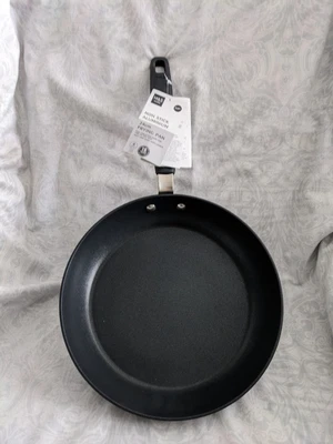 £10 • Buy Frying Pan Non Stick Aluminum 24cm Soft Grip Oven Safe Handle