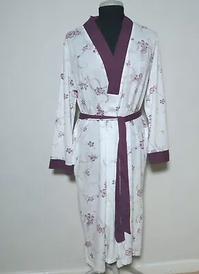 Lady Olga Dressing Gown Size 10 - 12  White & Purple Wrap Style Ex Condition  • £16