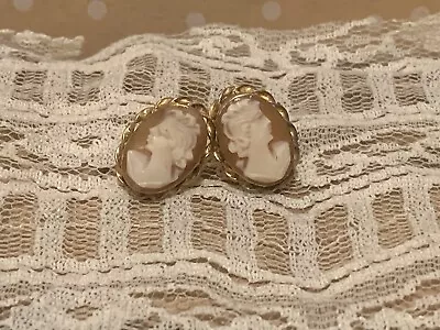 Vintage Cameo Earrings Van Dell 1/2 C 12k Gold Filled GF Screw Back Oval Carved • $26