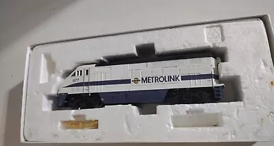 Athearn Ready To Roll HO F59PHI Locomotive METROLINK #877 Pre Owned  • $99