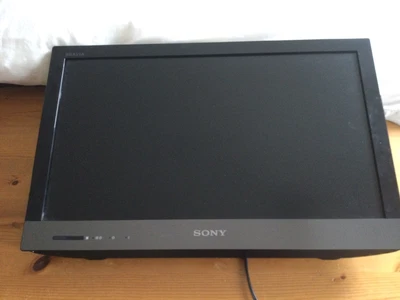 £25 • Buy Sony Bravia TV 24 Inch Model No. KDL-22EX320 Good Condition With Remote