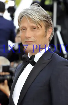 #1041MADS MIKKELSENcasino Royalehannibaljames Bond11X17 POSTER SIZE PHOTO • $14.50