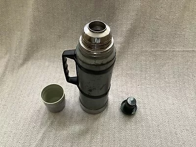 Vintage Aladdin Stanley Vacuum Bottle 1 Quart Green W Handle Cup And Seal B 81 • $29.99