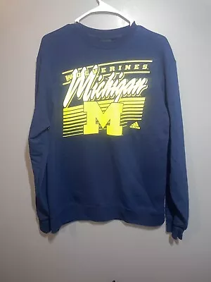 Michigan Wolveriens Sweatshirt Size M Men’s  U Of M  College Crewneck Pullover • $14