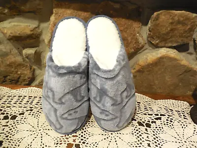 New Vera Bradley Women Fleece Slippers Sz L 9 To 10 Beary Merry Blue Polar Bear • $15