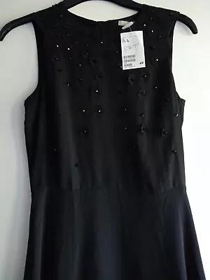 H&M Black Mini Dress With Applique Flower Beading Detail Size 6 Eur 32 BNWT • £7.99