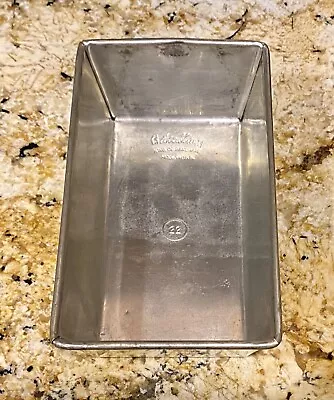 VINTAGE BAKE KING USA #22 METAL LOAF PAN 9-5/8x5-5/8”x2-7/8” • $12