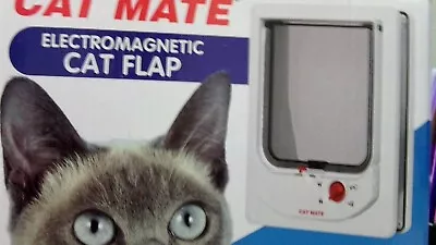 Electromagnetic Cat Flap White • $35