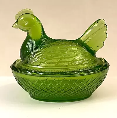 **minature Chicken Dish** With Removable Lid  In Green • $5.99