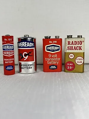 Vintage Eveready Lot Of 4 Batteries No. 935/1015 216/Radio Shack 23.464 9volt. • $19.50