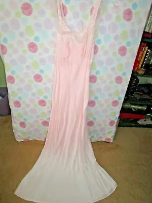 Easter Sale VINTAGE 1940s 50s Bias Rayon NEGLIGEE Nightgown Dressing Gown~RHYTHM • $9.99
