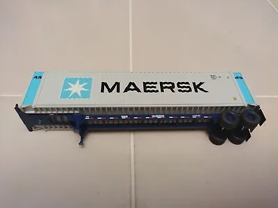 Athearn HO  45' Container/Chassis Maersk/P&O NL.  Good Used Condition Rare. • $59.98