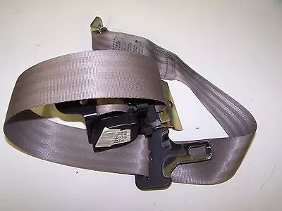 01 2001 Volvo V40 S40 In Rear Seat Center Seat Belt Assembly 30867518 • $29.88