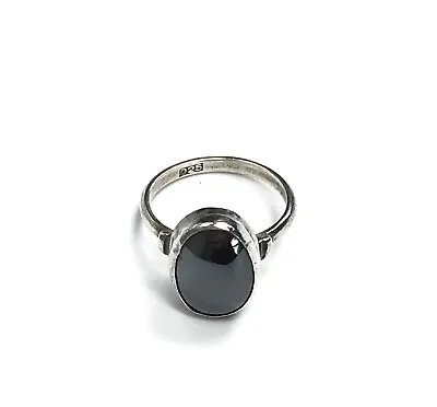 Vintage 925 Sterling Silver Hematite Gemstone Band Ring Size 4.5 • $39.99