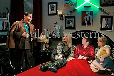GEORGE TAKEI Big Bang Theory PHOTO Star Trek RARE Melissa Rauch SIMON HELBERG • $34.95